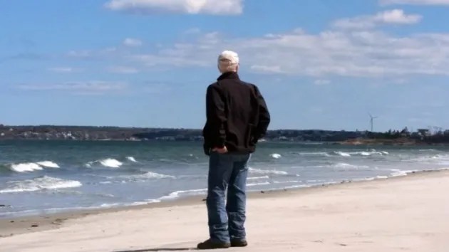 Gordon Harris at Crate Beachg